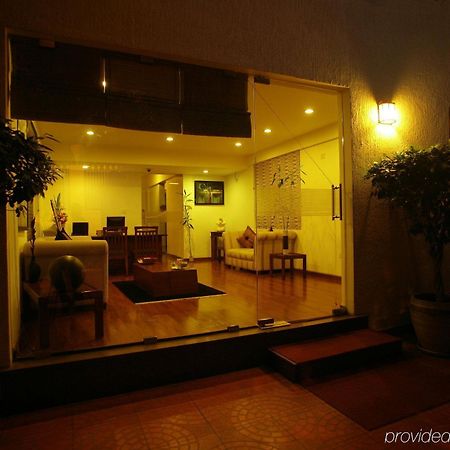 Justa Off Mg Road Ξενοδοχείο Μπανγκαλόρ Εξωτερικό φωτογραφία