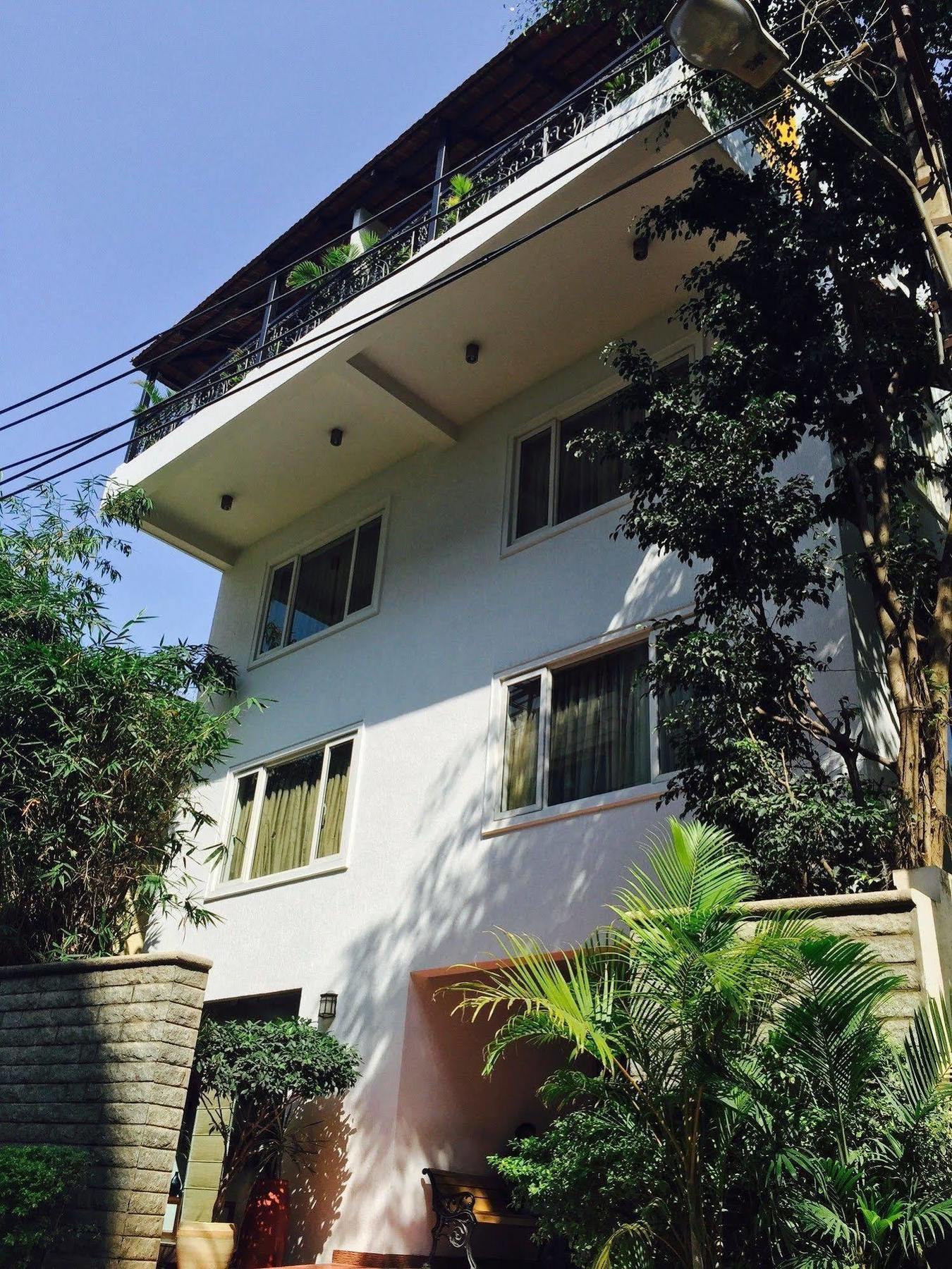 Justa Off Mg Road Ξενοδοχείο Μπανγκαλόρ Εξωτερικό φωτογραφία